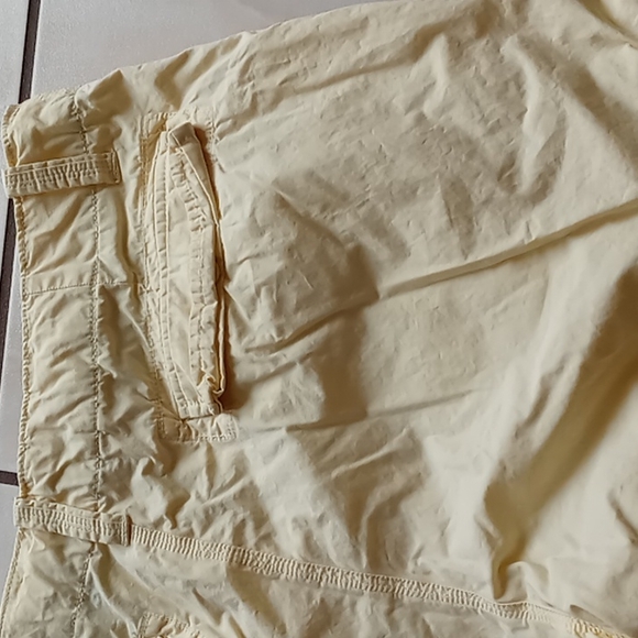 Canyon River Blues BNWOT Men's Sz 38 Yellow Cargo Shorts W Button Fly n Pockets - Picture 5 of 12